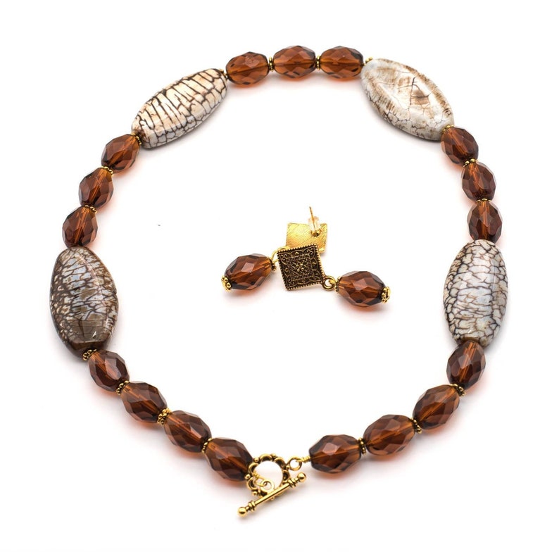 AfroChic – Agate Leopard Print Beads and Glass beads Neckless