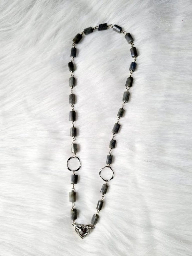 Throwon Necklace – Natural Faceted Apatite Stone in Cylinder Shape. BlackWhite and Grey Colour