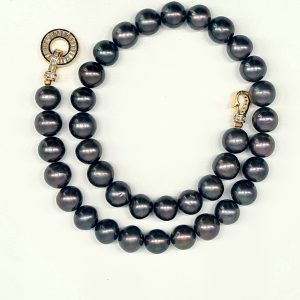 Treasure-bay Choker Necklace - Black Pearl