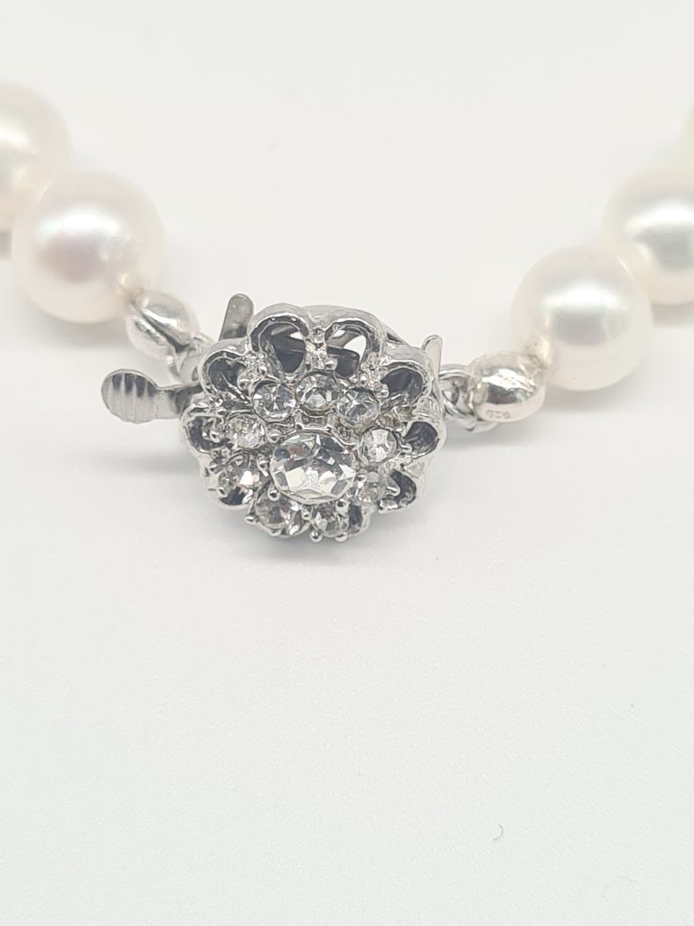 Akoya White Pearl Necklace 1